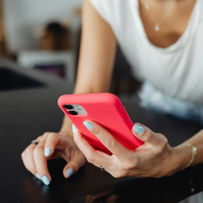Fertility Trackers vs Period Apps: What's the Difference?