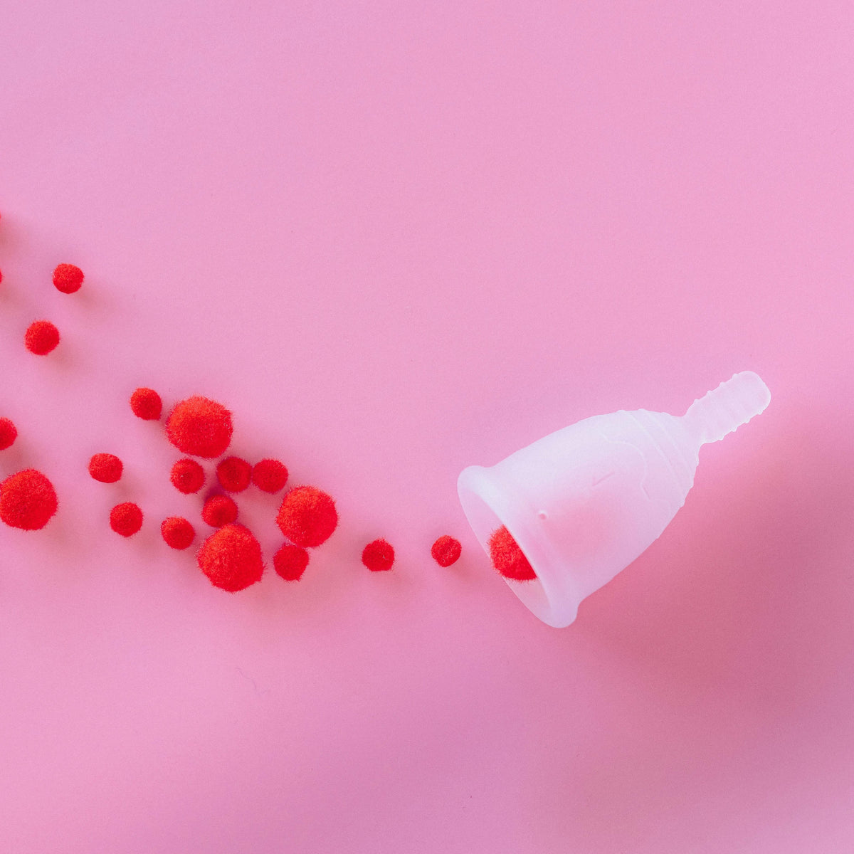 How Does a Menstrual Cup Stay in Place? Fit, Seals and Anatomy